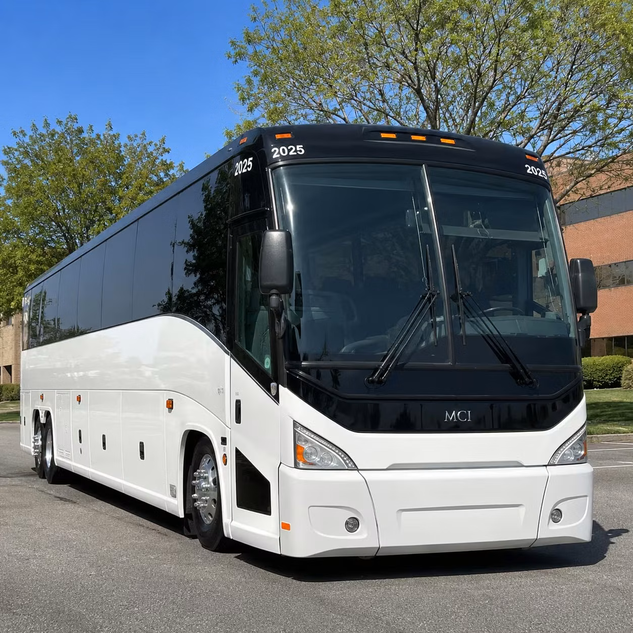 airport shuttle transportation for lawrence corporate groups